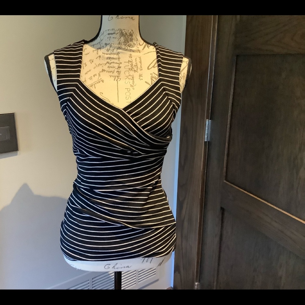 White House Black Market small sleeveless shirt